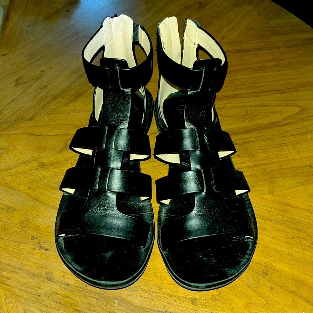 Free Waters leather gladiator sandals NWOT